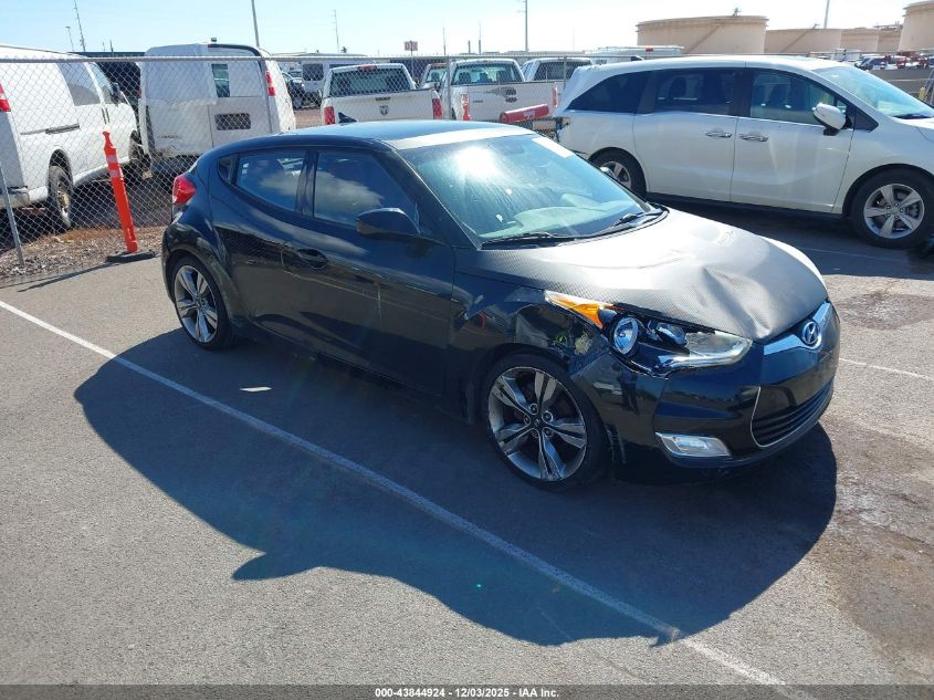 HYUNDAI VELOSTER BASE W/RED/BLACK