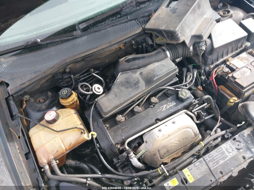 2000 Ford Focus Zx3 VIN: 3FAFP313XYR180119 Lot: 43845056