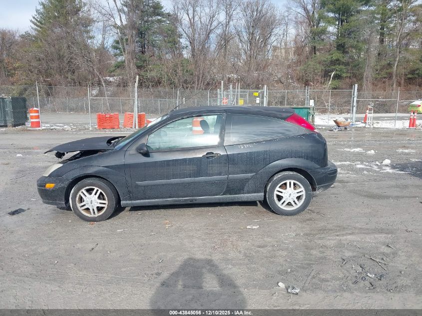 2000 Ford Focus Zx3 VIN: 3FAFP313XYR180119 Lot: 43845056