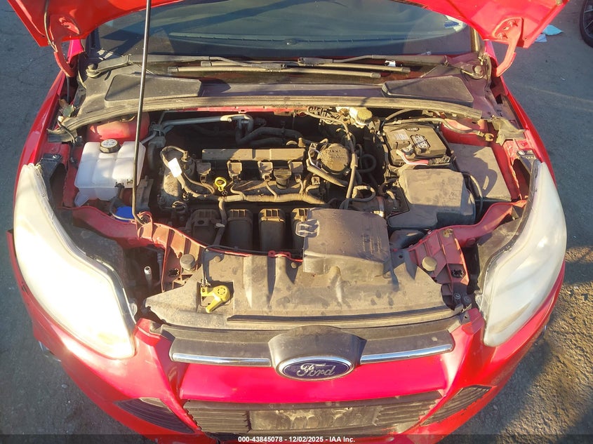 1FAHP3F28CL370422 2012 FORD FOCUS photo no. 10