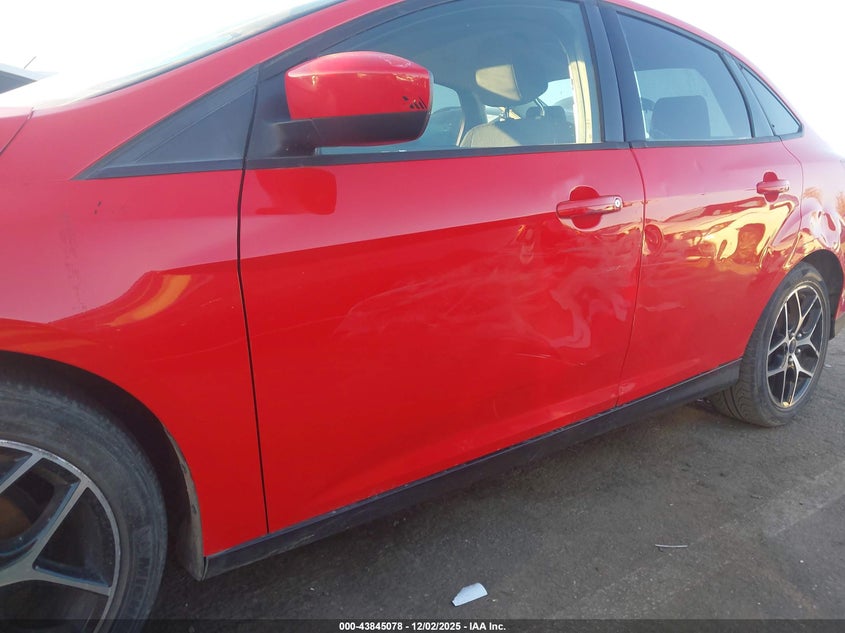 1FAHP3F28CL370422 2012 FORD FOCUS photo no. 12