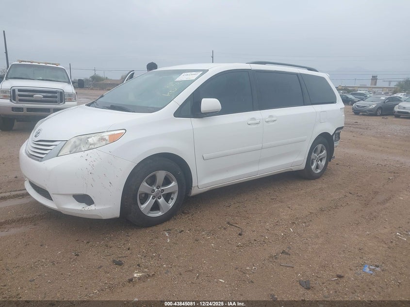Vin: 5tdkk3dc9fs581979, lot: 44340584, toyota sienna le 8 passenger 20152