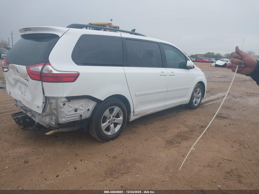 Vin: 5tdkk3dc9fs581979, lot: 44340584, toyota sienna le 8 passenger 20154