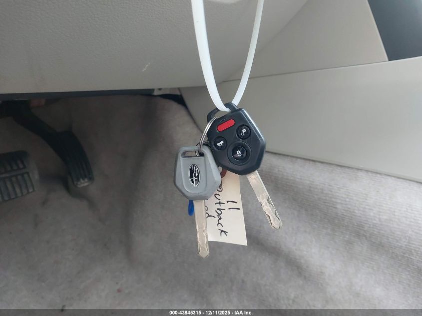 2011 Subaru Outback 2.5I VIN: 4S4BRBAC1B3412492 Lot: 43845315