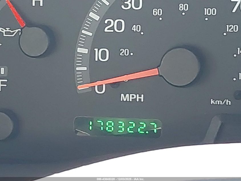 2002 Ford F-150 Lariat/Xlt VIN: 1FTRW08L72KE37067 Lot: 43845328