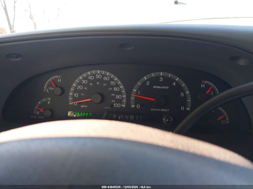 2002 Ford F-150 Lariat/Xlt VIN: 1FTRW08L72KE37067 Lot: 43845328