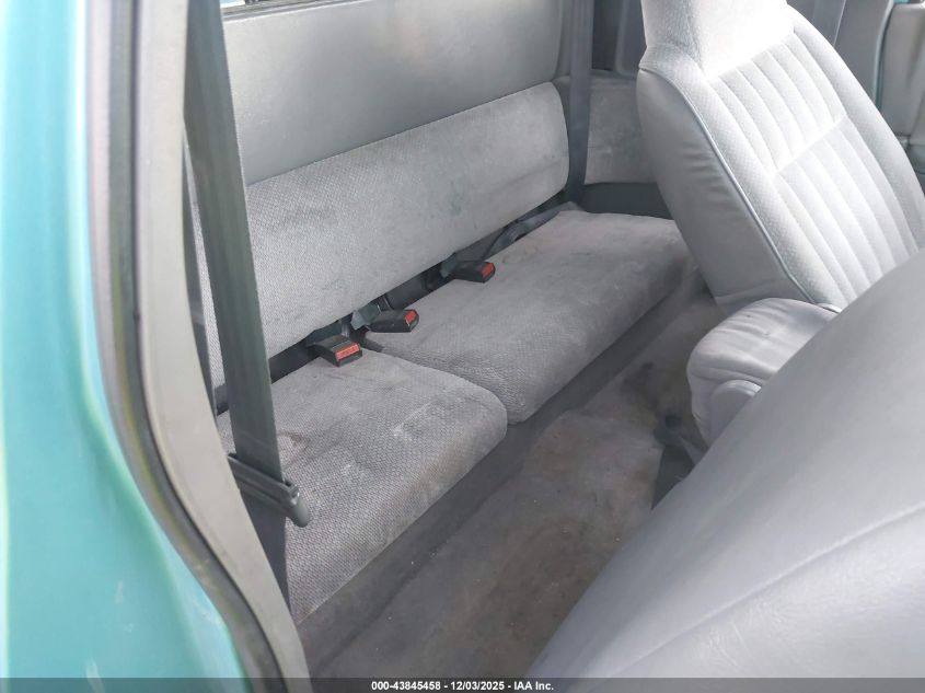 1995 Dodge Dakota VIN: 1B7GG23Y2SW911776 Lot: 43845458