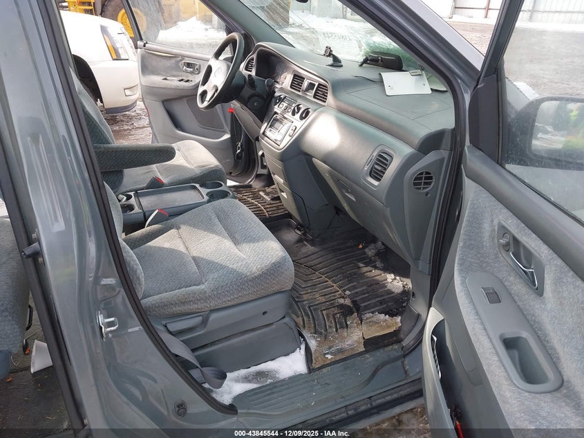 2HKRL1858YH626642 2000 HONDA ODYSSEY photo no. 5