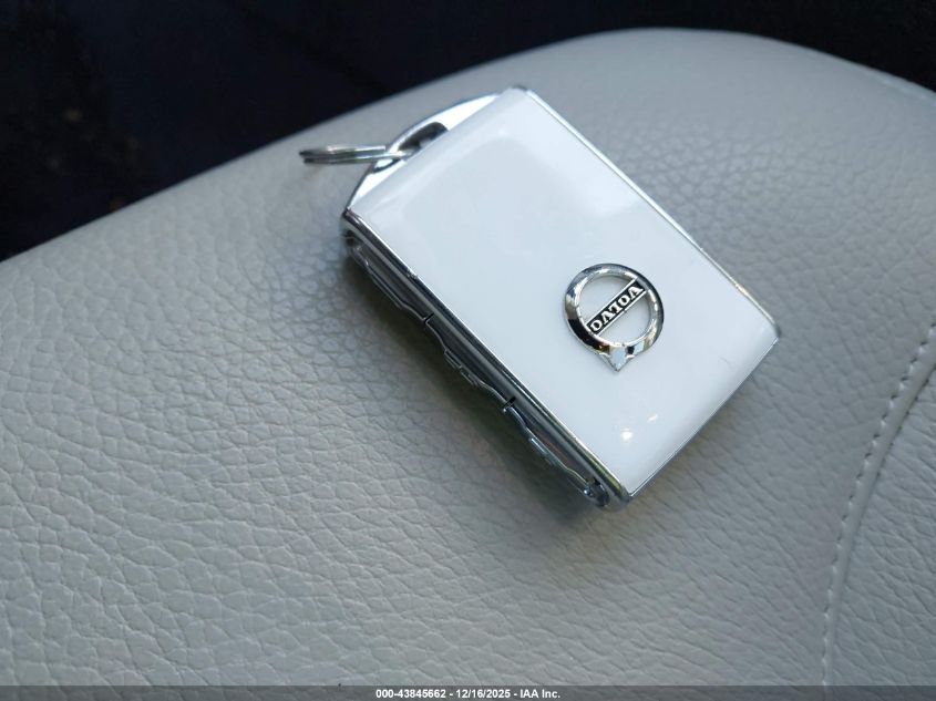 2020 Volvo Xc90 T6 Momentum 7 Passenger VIN: YV4A22PK8L1548177 Lot: 43845662