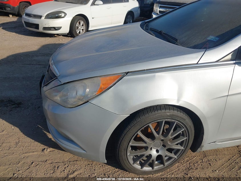 5NPEC4AC8DH803399 2013 HYUNDAI SONATA photo no. 6