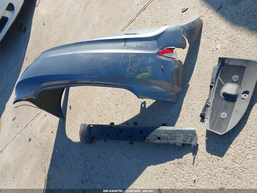 2015 Hyundai Accent Gls VIN: KMHCT4AE5FU884262 Lot: 43845785