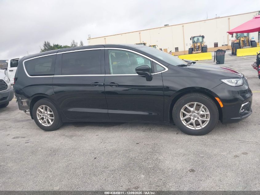 2024 Chrysler Pacifica Touring L VIN: 2C4RC1BG3RR161685 Lot: 43845811