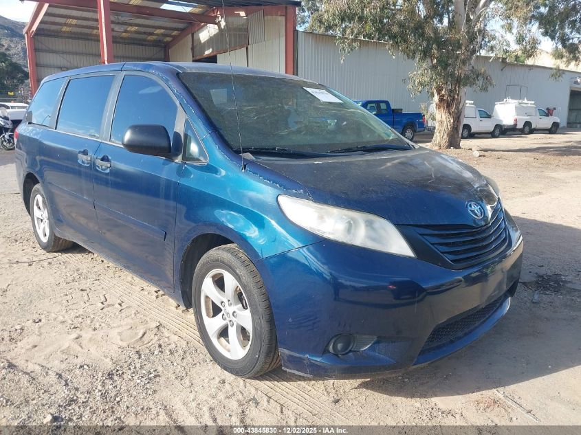 TOYOTA SIENNA BASE 7 PASSENGER