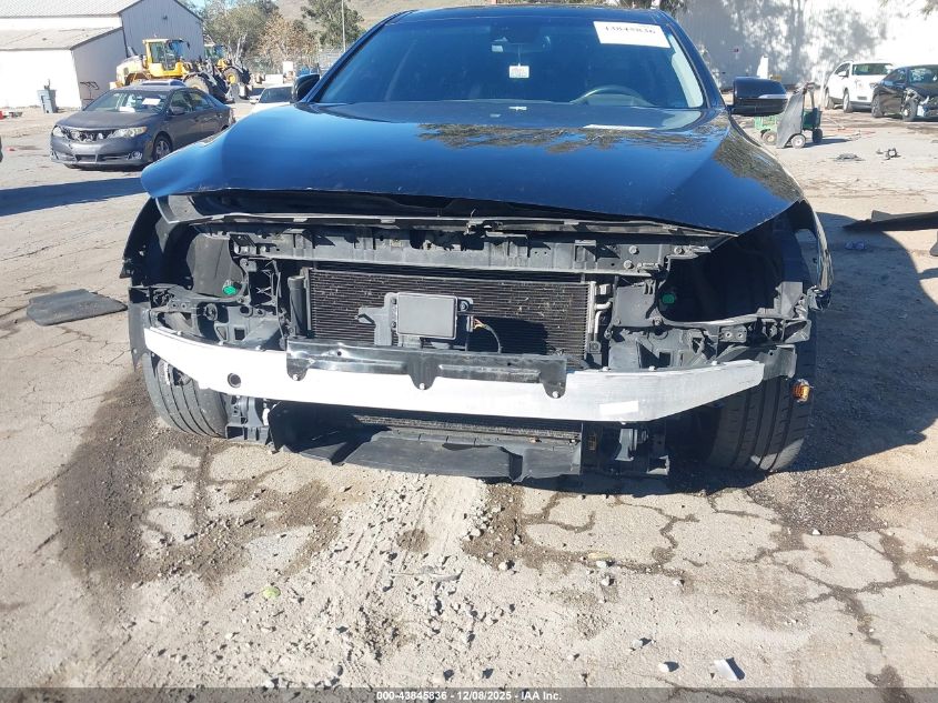 2016 Hyundai Genesis 3.8 VIN: KMHGN4JE0GU129260 Lot: 43845836