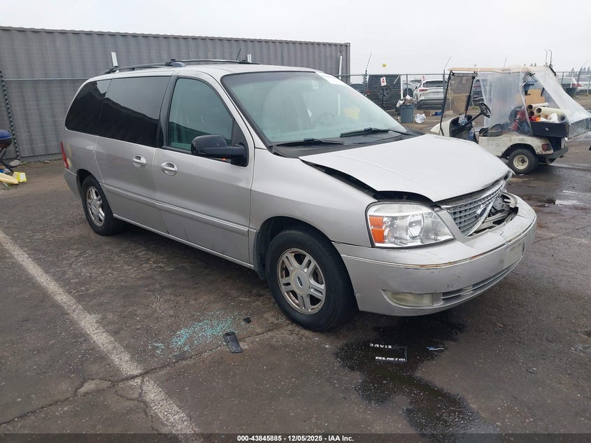 FORD FREESTAR 2004. Lot# 43845885. VIN 2FMDA522X4BA39253. Photo 1
