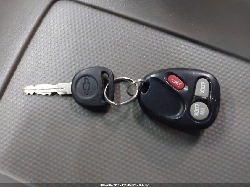 2000 Chevrolet Silverado 1500 Lt VIN: 1GCEK19TXYE385780 Lot: 43845913