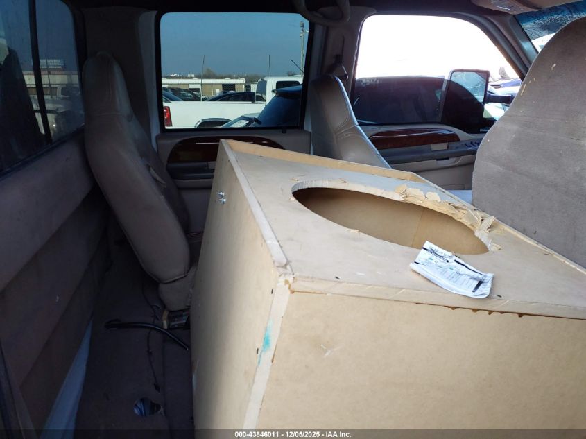 2000 Ford F-350 Lariat/Xl/Xlt VIN: 3FTSW31F5YMA52731 Lot: 43846011