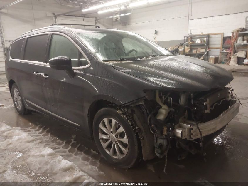 CHRYSLER PACIFICA TOURING L