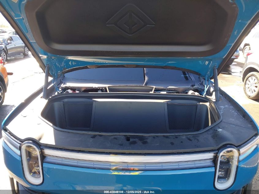 2025 Rivian R1S Adventure Dual Motor Large Pack/Adventure Dual Motor Max Pack VIN: 7PDSGBBA7SN065061 Lot: 43846108