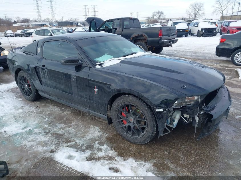 FORD MUSTANG V6 PREMIUM