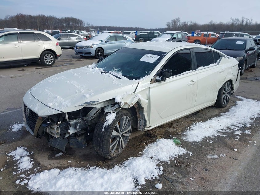 2019 NISSAN ALTIMA auction photo 2