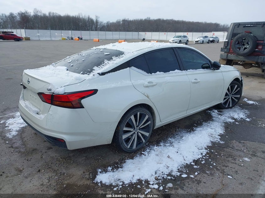 2019 NISSAN ALTIMA auction photo 4