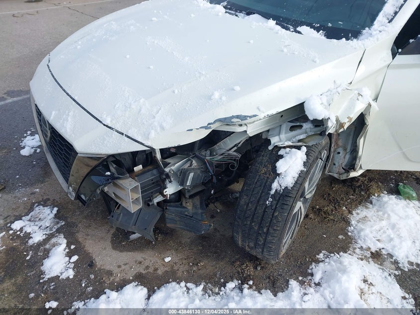 2019 NISSAN ALTIMA auction photo 6