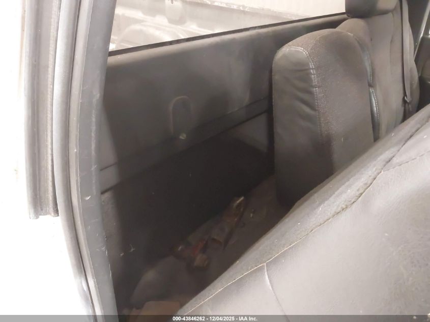 2002 Chevrolet Silverado 1500 VIN: 1GCEC14W92Z157106 Lot: 43846262