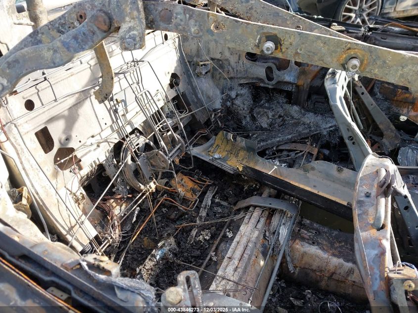 2001 Mercedes-Benz Clk 430 VIN: WDBLK70G61T061171 Lot: 43846273