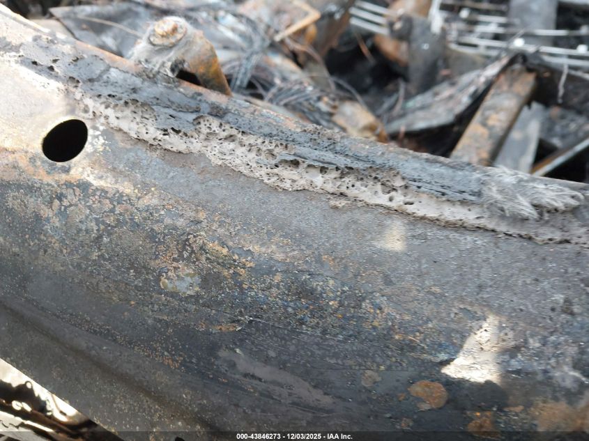 2001 Mercedes-Benz Clk 430 VIN: WDBLK70G61T061171 Lot: 43846273