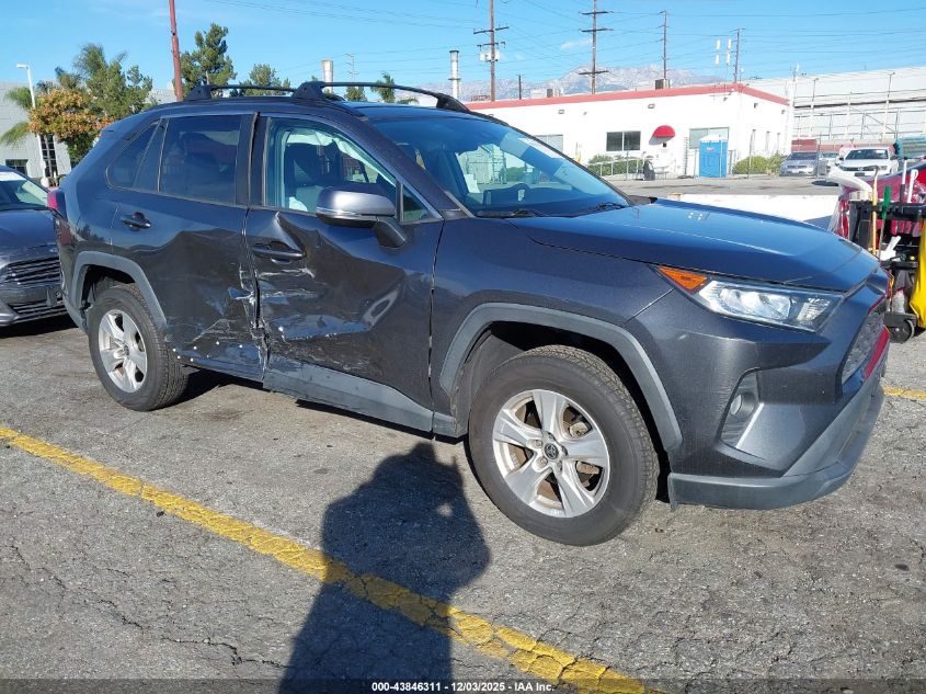 TOYOTA RAV4 XLE