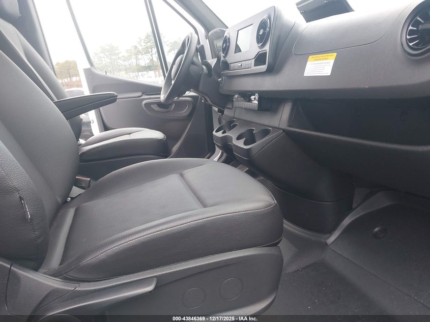 2023 Mercedes-Benz Sprinter 2500 High Roof 4-Cyl Gas