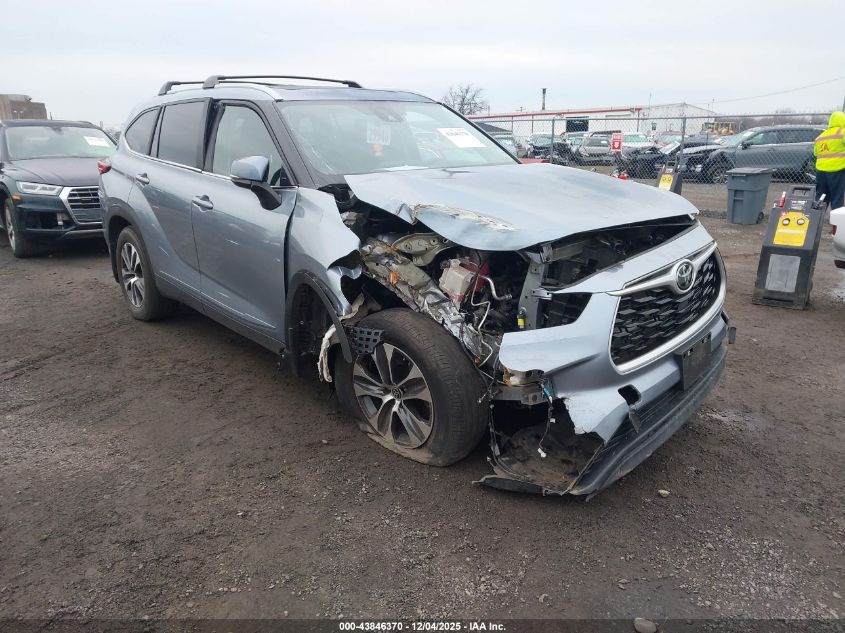 TOYOTA HIGHLANDER XLE