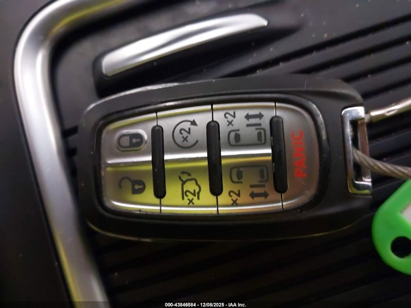 2024 Chrysler Pacifica Touring L VIN: 2C4RC1BG9RR167863 Lot: 43846584