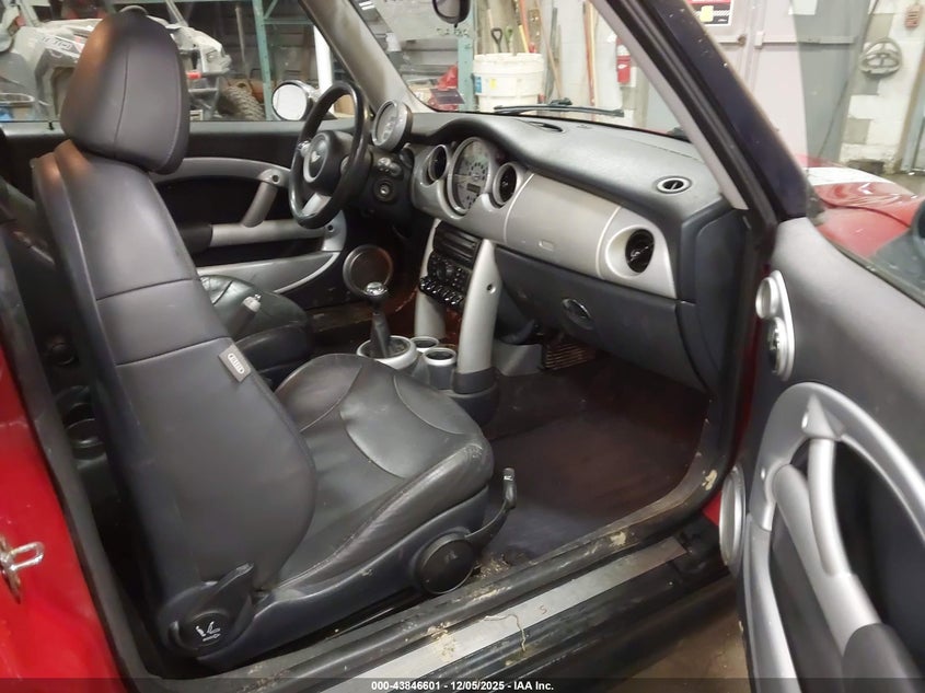 WMWRE33414TD81578 2004 MINI COOPER photo no. 5