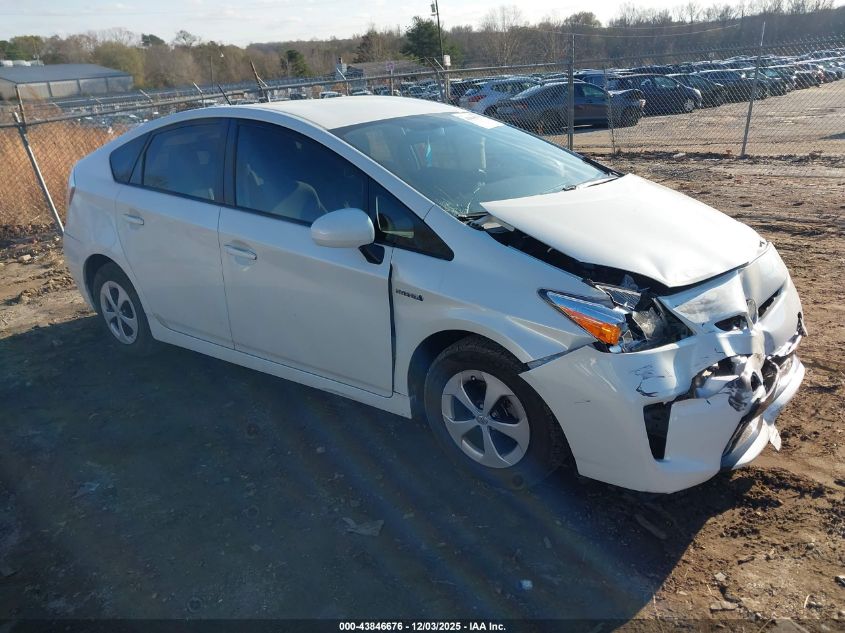 TOYOTA PRIUS
