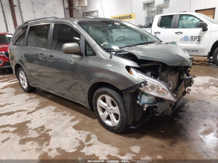 TOYOTA SIENNA LE V6 8 PASSENGER