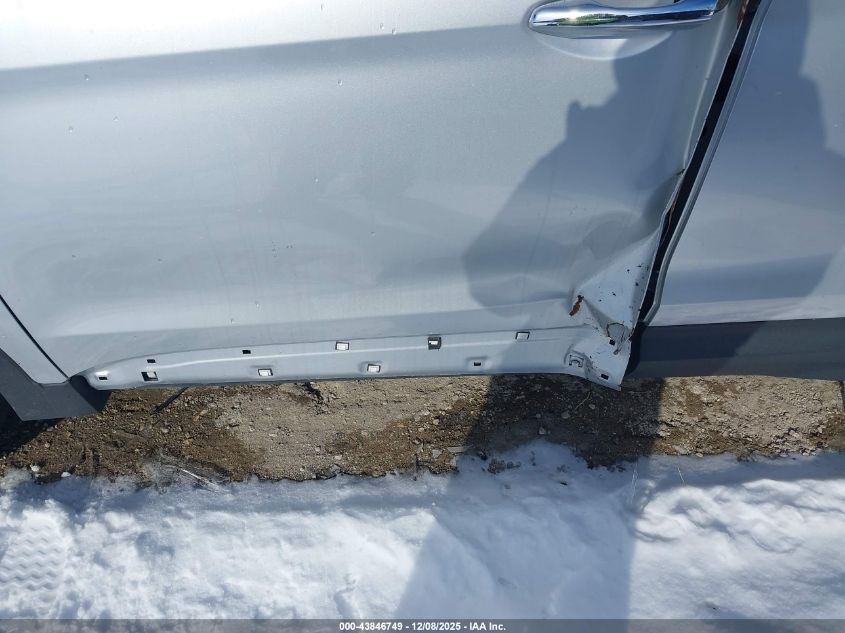 2017 Hyundai Santa Fe Sport 2.4L VIN: 5XYZUDLB5HG417541 Lot: 43846749