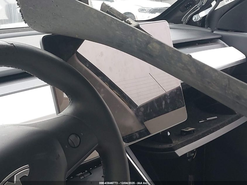 2020 Tesla Model Y Long Range Dual Motor All-Wheel Drive VIN: 5YJYGDEE1LF058523 Lot: 43846773