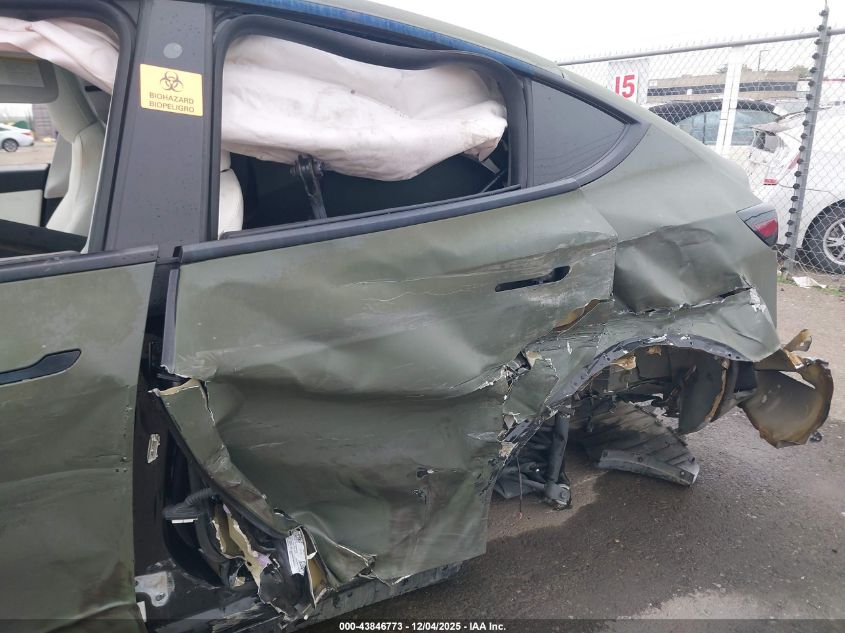 2020 Tesla Model Y Long Range Dual Motor All-Wheel Drive VIN: 5YJYGDEE1LF058523 Lot: 43846773