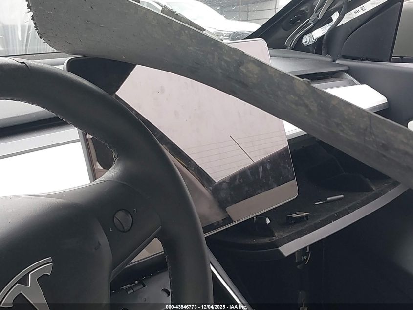 2020 Tesla Model Y Long Range Dual Motor All-Wheel Drive VIN: 5YJYGDEE1LF058523 Lot: 43846773