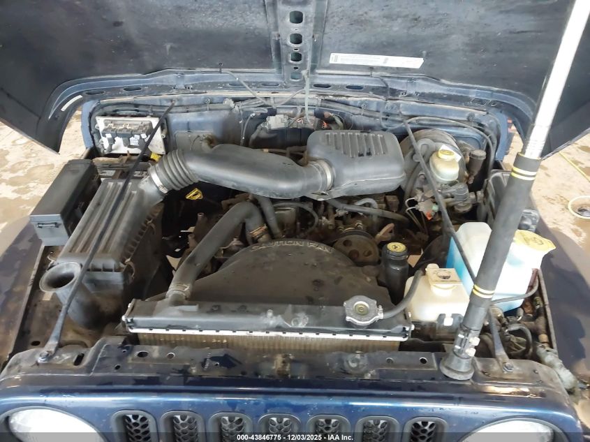 2000 Jeep Wrangler Se VIN: 1J4FA29P3YP756633 Lot: 43846775