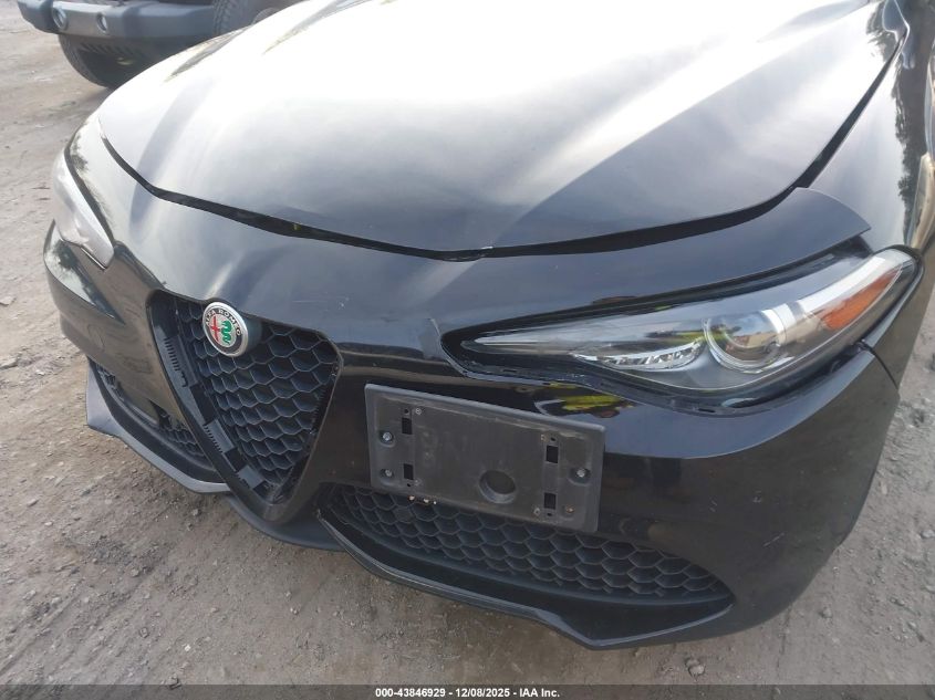 2017 Alfa Romeo Giulia Ti Awd VIN: ZARFAEEN4H7560511 Lot: 43846929