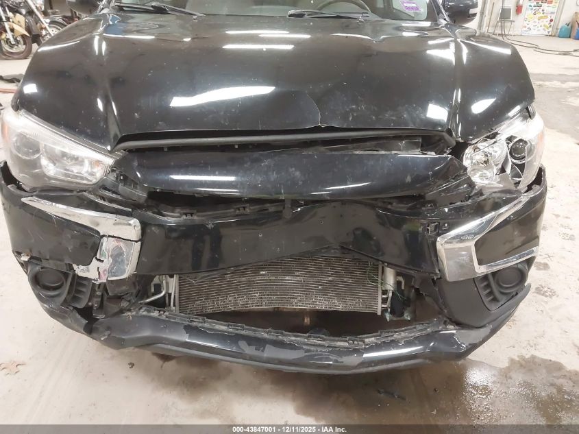 2018 Mitsubishi Outlander Sport 2.0 Es VIN: JA4AR3AU4JZ012592 Lot: 43847001