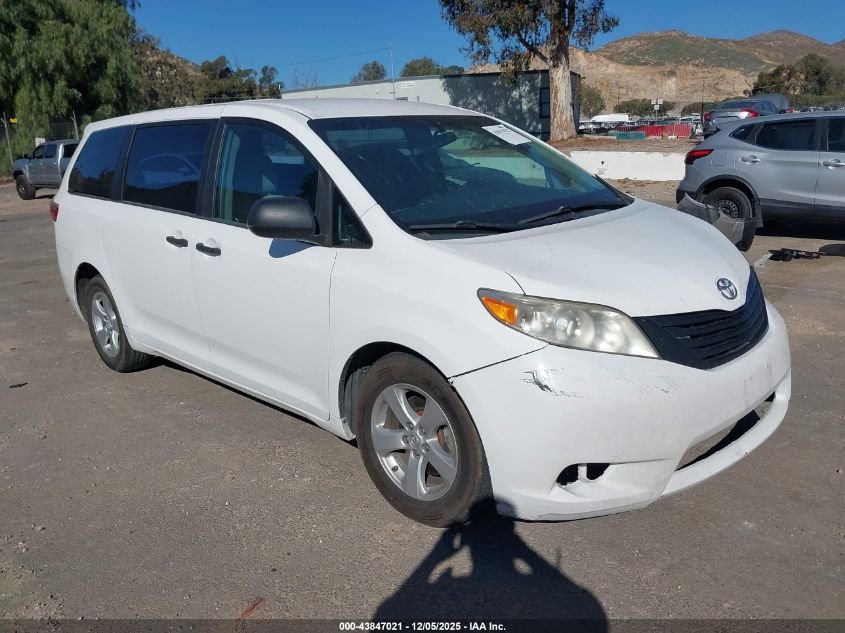 TOYOTA SIENNA L 7 PASSENGER