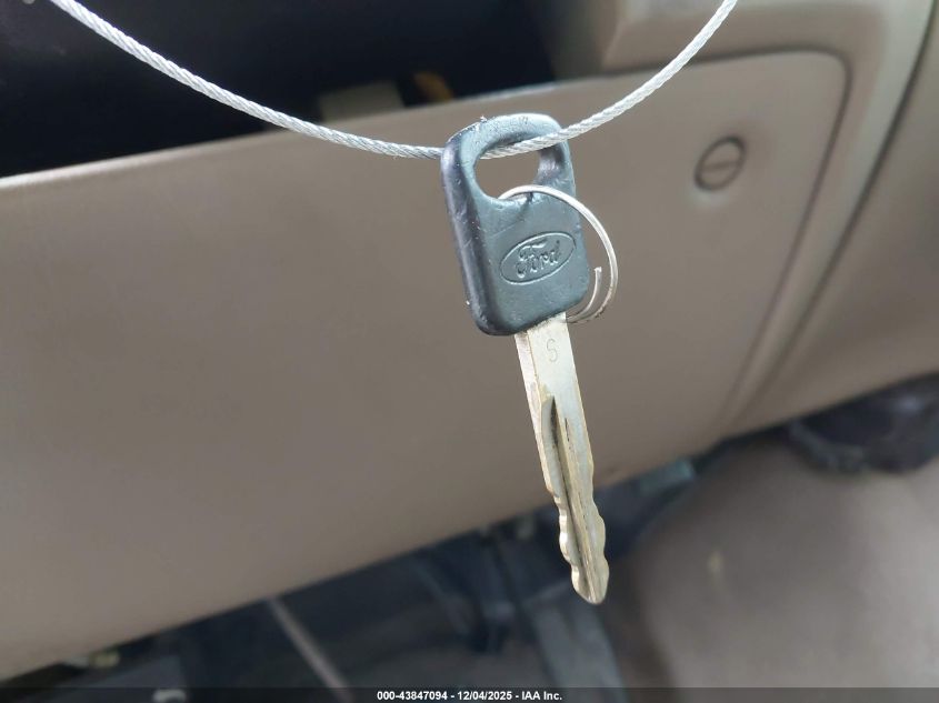 2004 Ford F-250 Lariat/Xl/Xlt VIN: 1FTNW21P24EB46355 Lot: 43847094