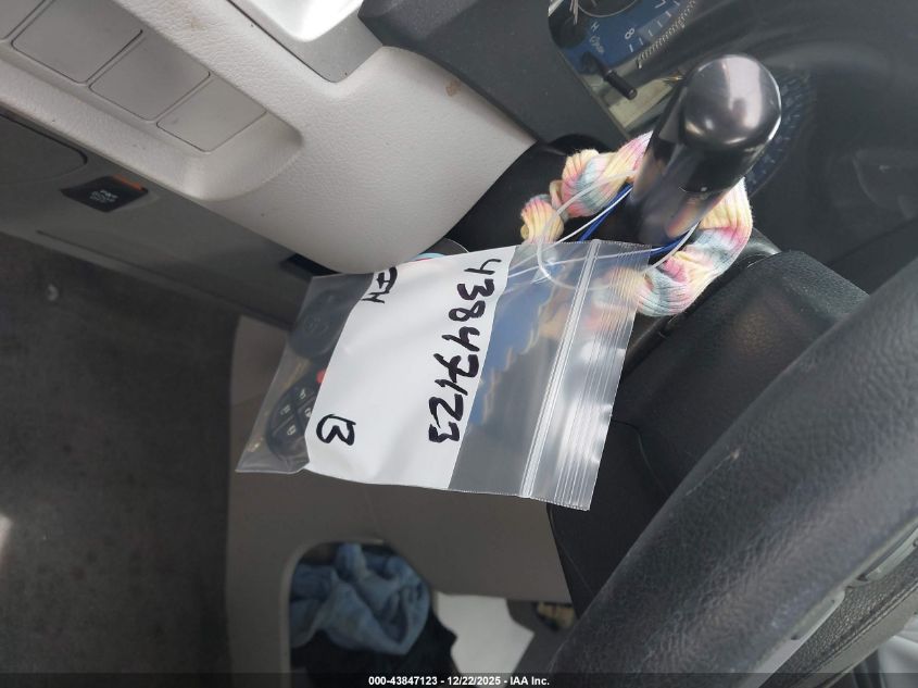 2019 Toyota Sienna Le 8 Passenger VIN: 5TDKZ3DC9KS972555 Lot: 43847123