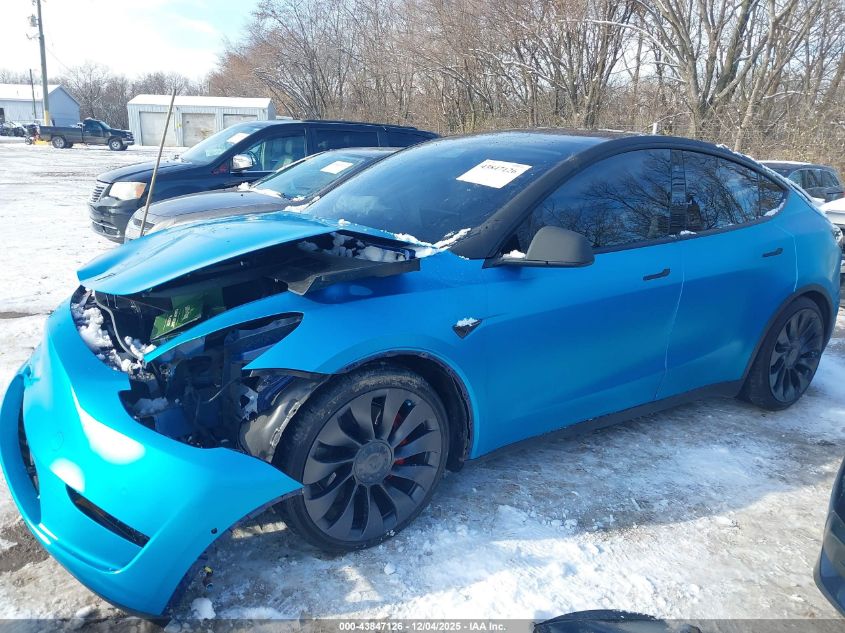 2022 Tesla Model Y Performance Dual Motor All-Wheel Drive VIN: 7SAYGDEF9NF383287 Lot: 43847126