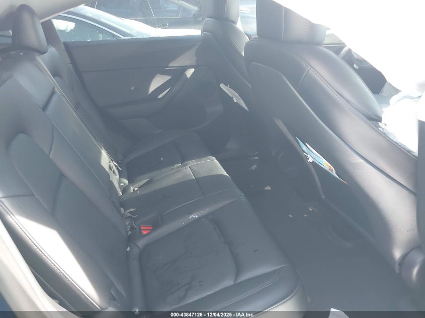 2022 Tesla Model Y Performance Dual Motor All-Wheel Drive VIN: 7SAYGDEF9NF383287 Lot: 43847126