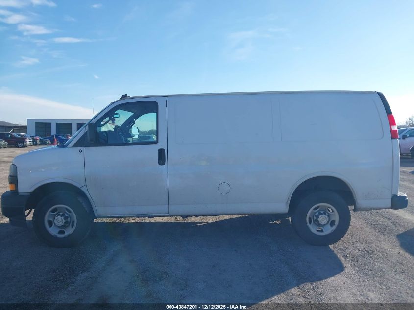 2022 Chevrolet Express Cargo Rwd 2500 Regular Wheelbase Wt VIN: 1GCWGAFP1N1217168 Lot: 43847201